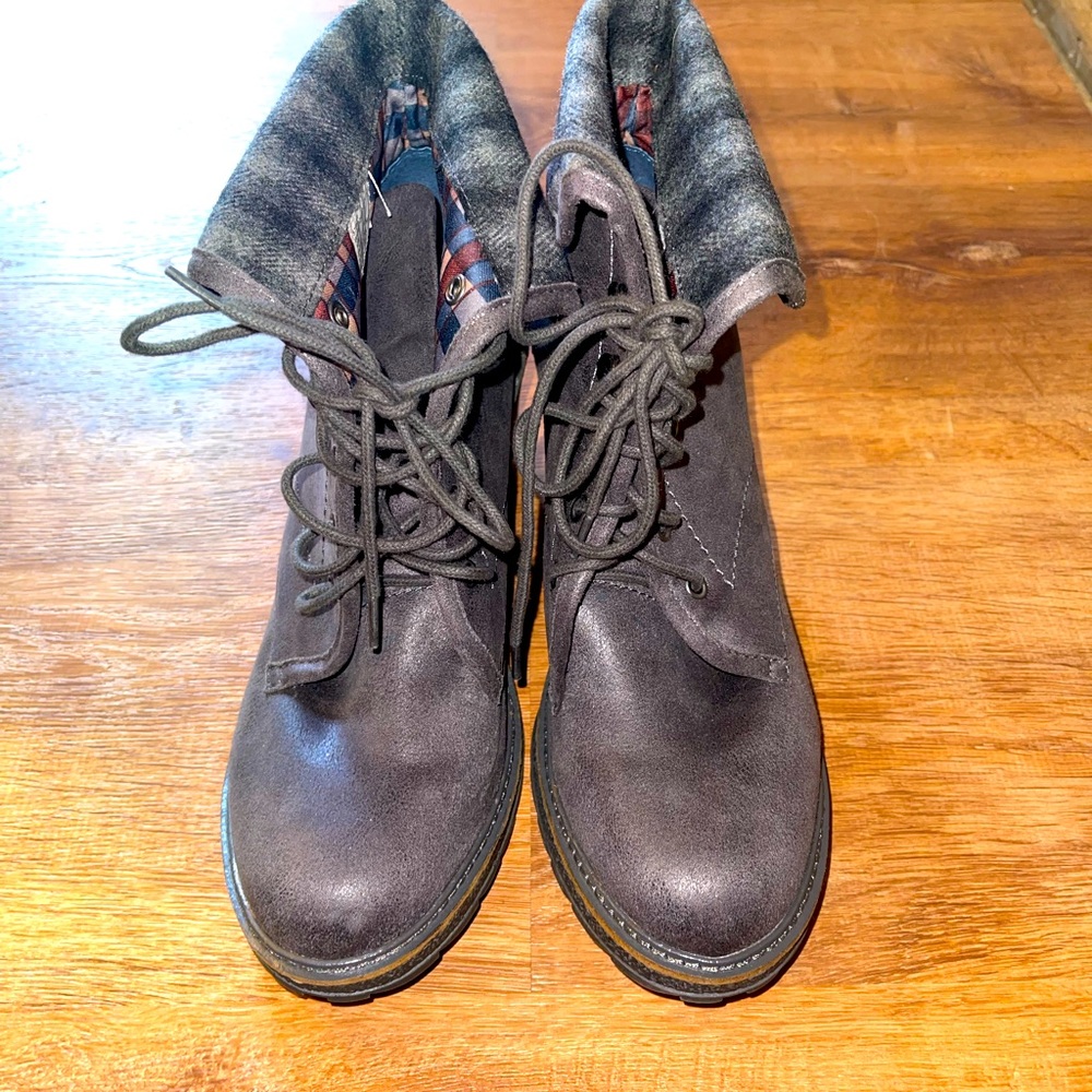 White Mountain Grey Bootie